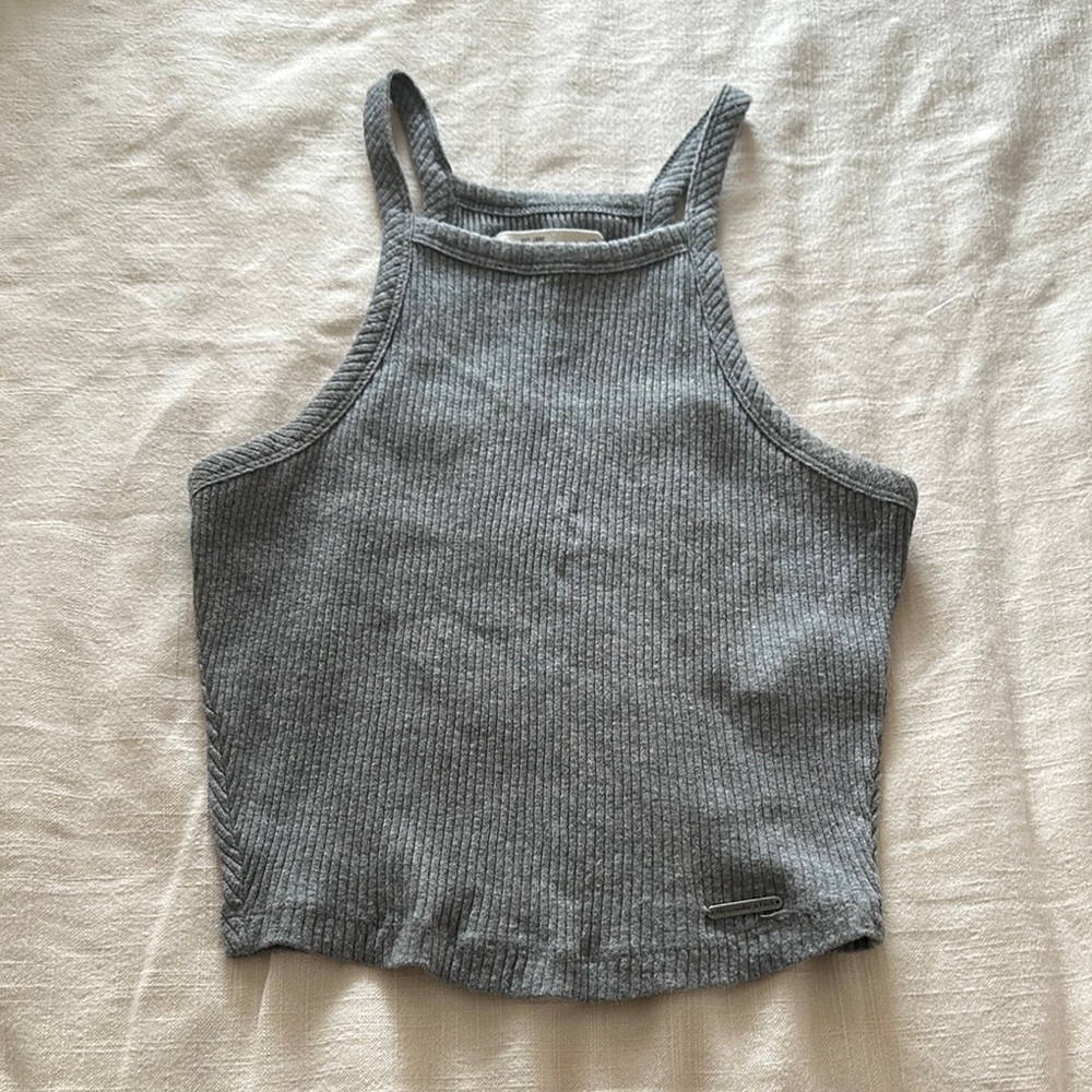 Abercrombie & Fitch Gray Ribbed Crop Tank Top